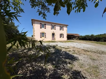 maison entièrement rénovée 4 pièces proche de geaune (40)