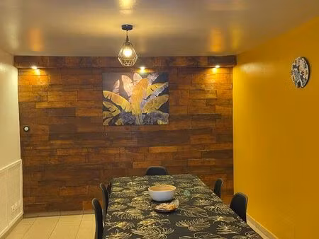 loue t3 entièrement meublé trois-bassins