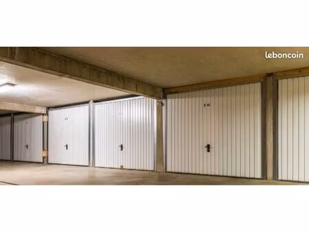 parking – aéroport lourdes‑pau (aureilhan)