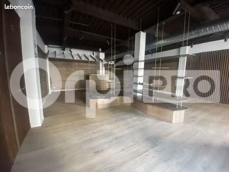 local commercial 115 m²