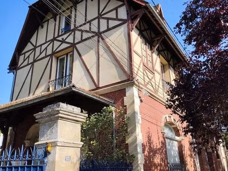 beau 4 pièces familial + bureau très lumineux