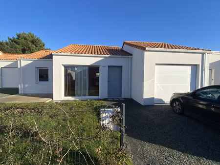 trés belle location 75 m2 centre les herbiers 2 chambres 830