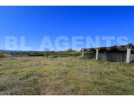 terrain constructible à vendre