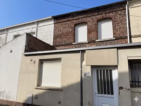 maison de ville à fort potentiel + 2 garages idéal investisseur ou 1er achat