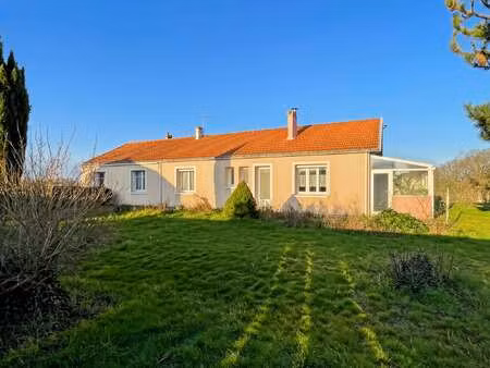 vente maison à saint-lumine-de-clisson (44190) : à vendre / 151m² saint-lumine-de-clisson