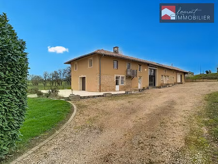 longère rénovée  4 chambres - proche 01190 pont de vaux