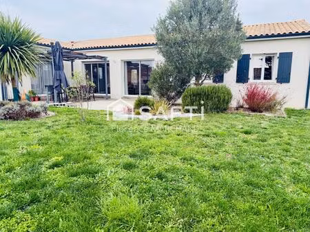 proche commerces / beau plain-pied / dpe en a / 4 chambres / jardin