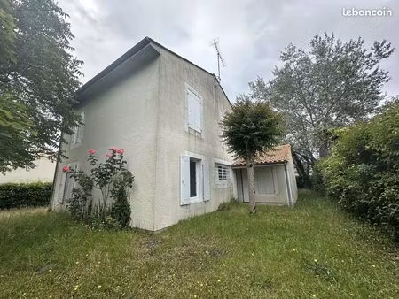 maison 6 pièces 140 m²