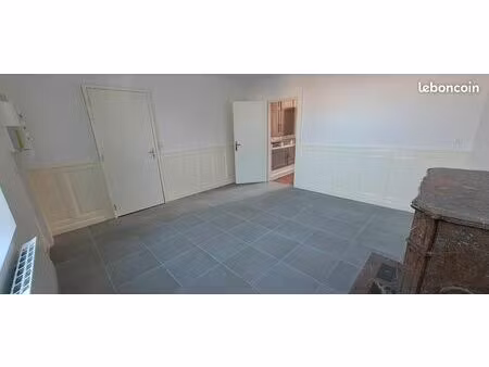appartement f1-37 m2-centre ville sancoins-direct propriétaire