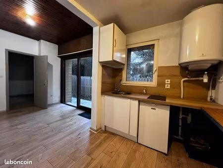 grand t1 bis avec terrasse