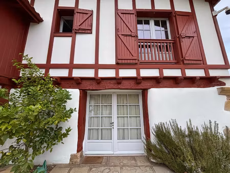 labourdine de charme rénovée au calme