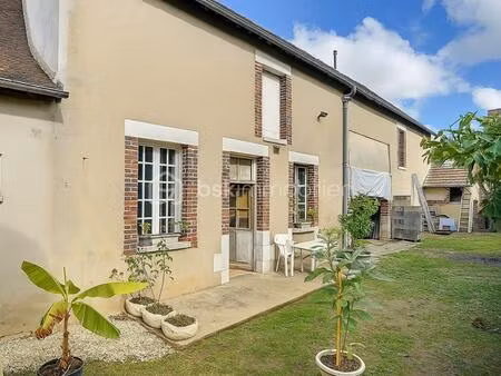 maison 4 pièces de 90 m² à la chapelle sur aveyron