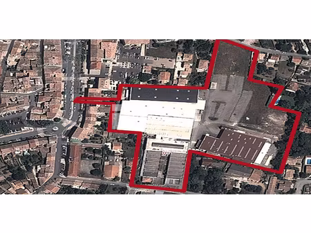 opportunité foncière professionnelle à valréas !