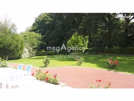 pavillon 7 pièces 174 m²