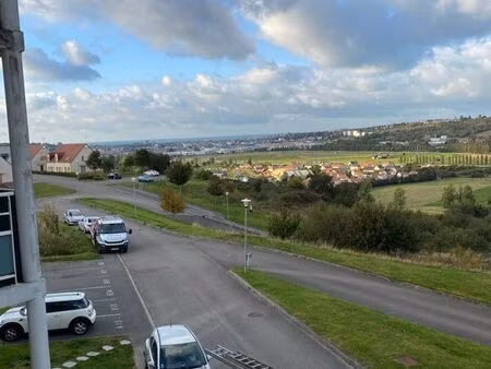 à louer – t2 meublé - rouxmesnil-bouteilles - libre le 1er février