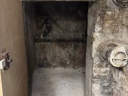 location cave 2m2 - paris 18