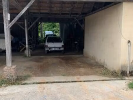 location box( 1 voiture) espalion