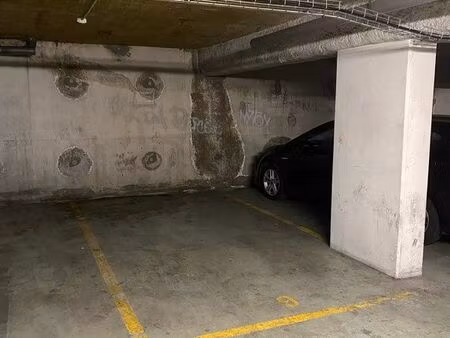 place de parking à louer - avenue de verdun