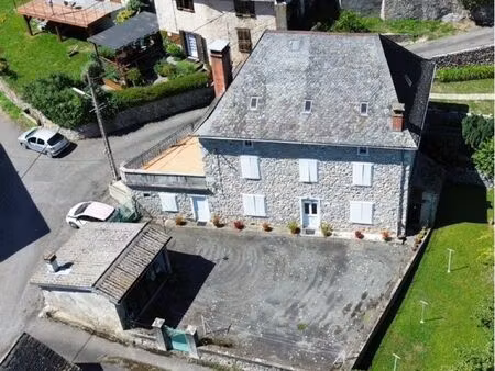 maison en pierres de caractère de 175 m² – fort potentiel locatif