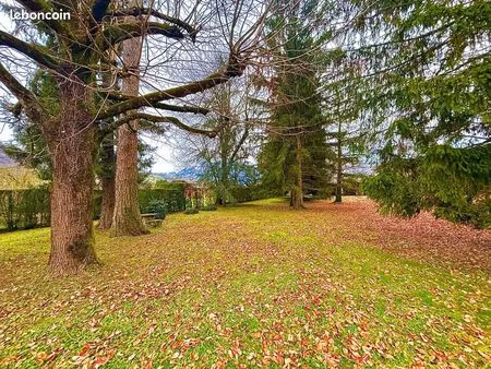 propriété 9 pièces 391 m²