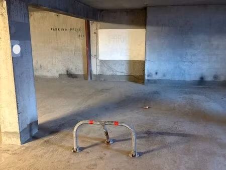 location place de parking