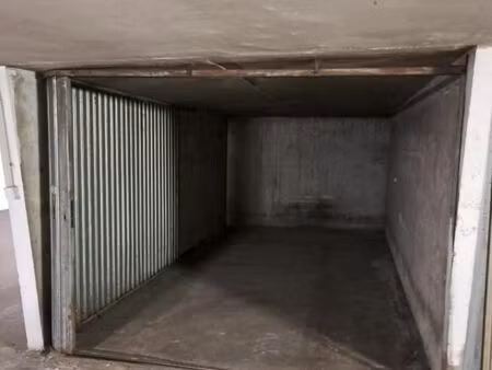 parking 10 m² le chesnay rocquencourt