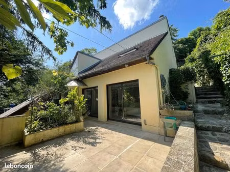 maison 6 pièces 110 m²