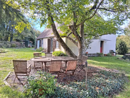 propriété isolée au bout d'un chemin !