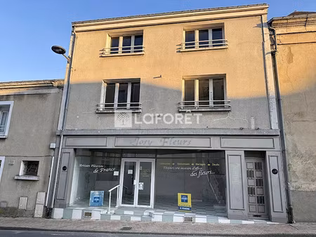 vente immeuble 6 pièces 139 m² à doué-en-anjou (49700)  90 000 €