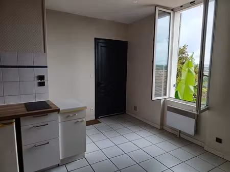 location appartement 1 pièce 20 m² à agen (47000)  390 €