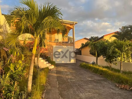 maison de 150 m² t5 avec vue sur le village de l'entre-deux