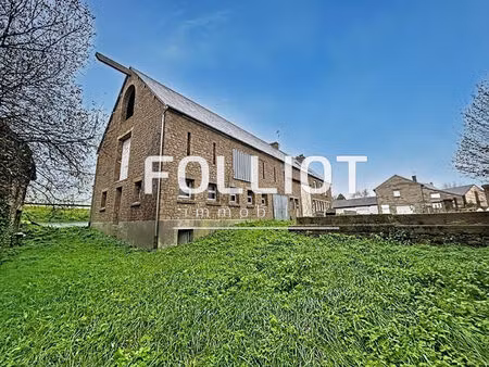 maison196 m2 avec dépendances 50400 a vendre