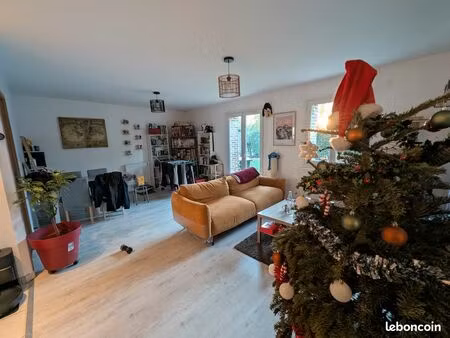 appartement t3 de 76 m² avec jardin  garage et parkings