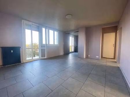 vente appartement 4 pièces à niort (79000) : à vendre 4 pièces / 77m² niort