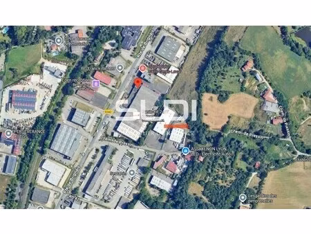 location local commercial 750m² st genis laval 69230