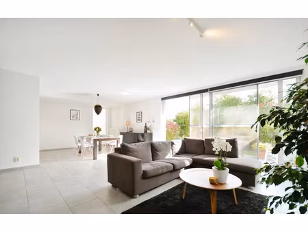 appartement te koop in aalst met 2 slaapkamers