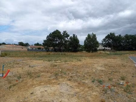 terrain constructible viabilisé à vendre