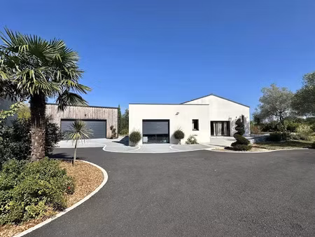vente villa 9 pièces 186.56 m² à sonnac (17160)  493 500 €