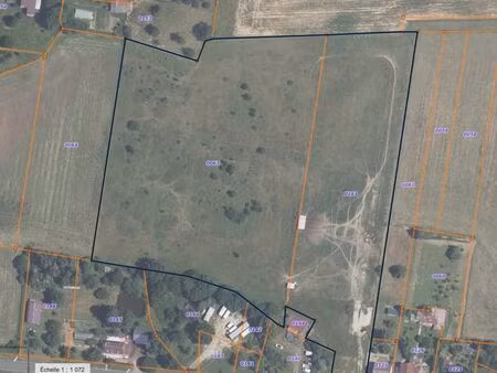 terrain constructible et agricole  proche de châteauroux