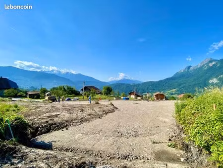 terrain 469 m² ugine