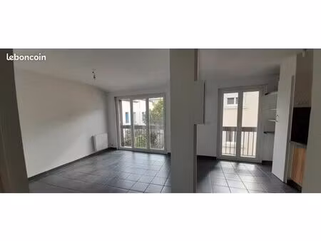 appartement f3 avec clim réversible