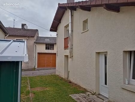 maison a louer a lamarche