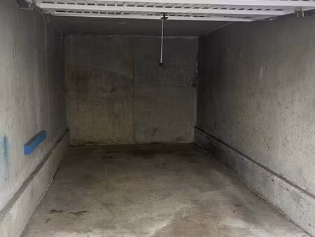 loue garage
