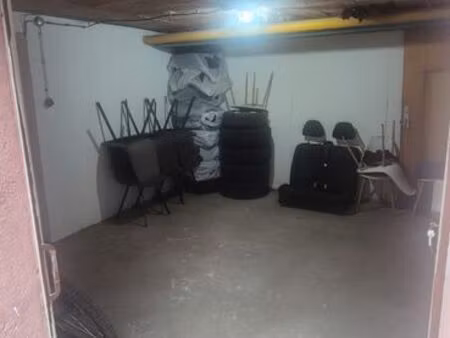 cave stockage 16m2 à louer