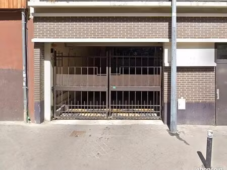 parking sous sol- rue blanqui  saint ouen