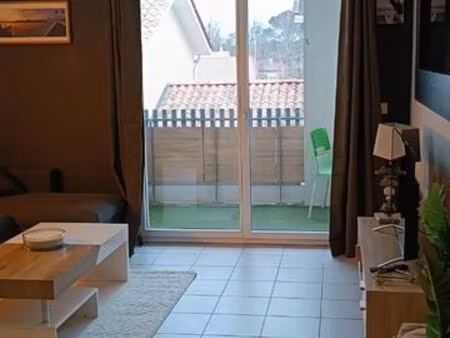 t2 - lanton - balcon - parking