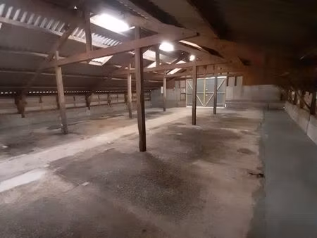 bâtiment de stockage