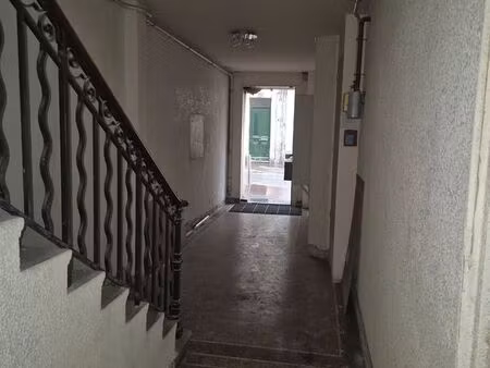 location belle cave 3m2 centre cannes