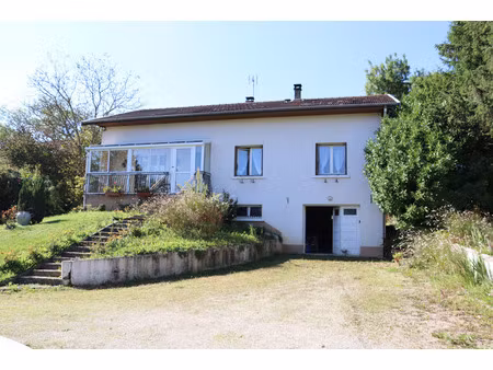 villa avec fort potentiel sur un magnifique terrain de 11204 m²