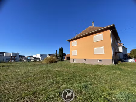 terrain de 7 ares 47 centiares.